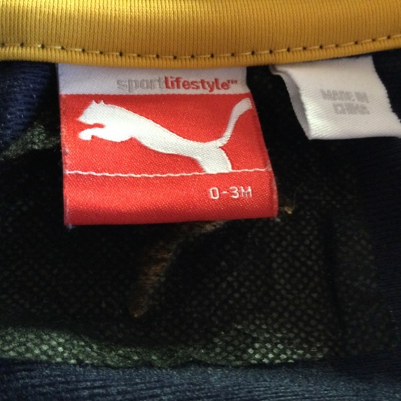 💥4/$25  Puma jacket for baby, size  6 months - Picture 4 of 5